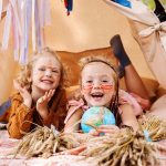 “כפר אינדיאנים”: מתחם חווייתי למשפחה בפסח, בקניון עופר רמת אביב