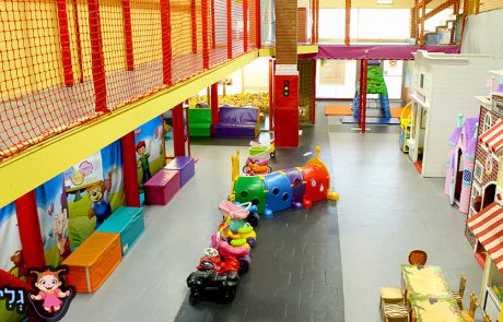 משחקיית גליצ’ה: מתחם בילוי מקורה וממוזג בחופשת החגים