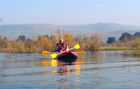 האבא של הקיאקים: שייט קפסולה ללגונות שבין ירדן לכנרת, באבוקיאק