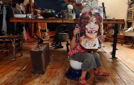 “דא? לא, דאדא במוזיאון”