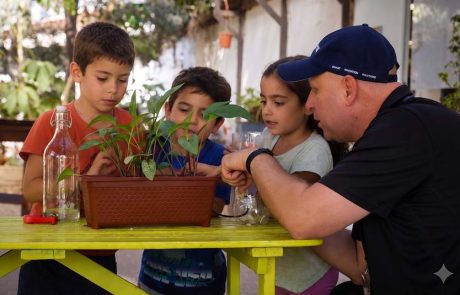 “לגעת באדמה”: פעילויות חקלאיות למשפחה בחבל תקומה ובנגב המערבי
