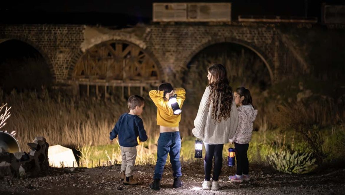 סיור עששיות ב סיורי עששיות ליליים באתר “נהריים בגשר”, חוויה למשפחת